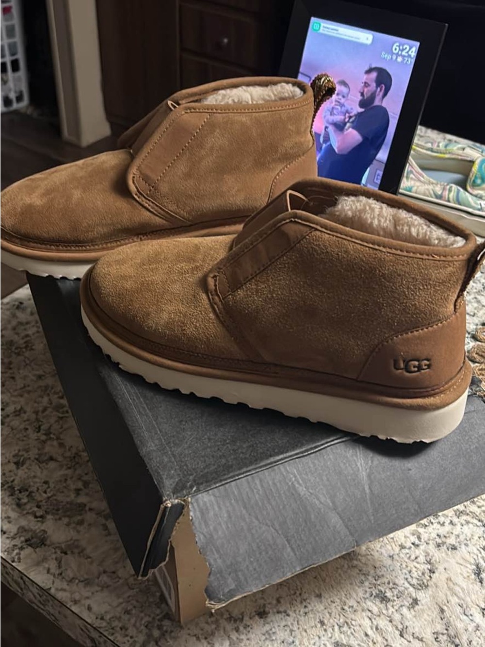 UGG Men’s Chukka Boot Slippers - Chestnut Brown